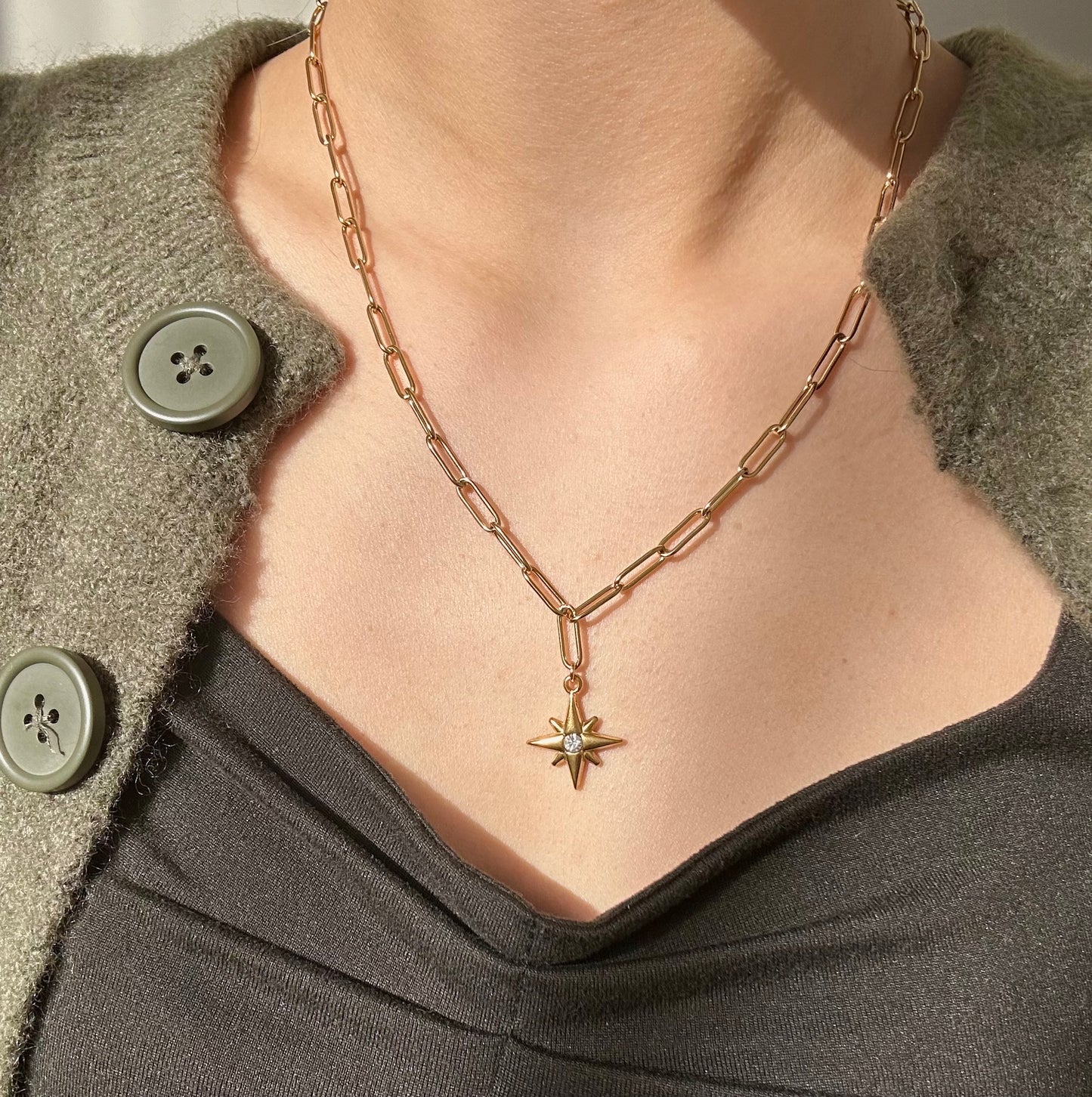 Collier Clorance